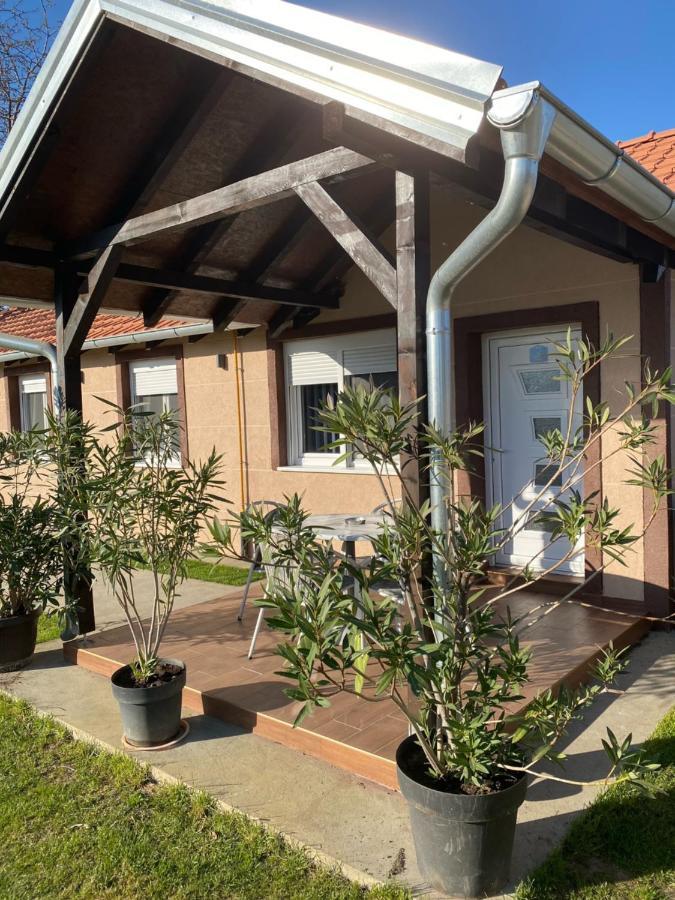 Apartmani Mira Palić Eksteriør billede